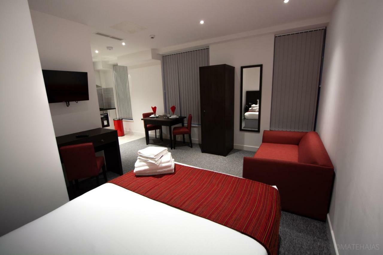 Somerville Apartments London Heathrow Χίλινγκτον Εξωτερικό φωτογραφία