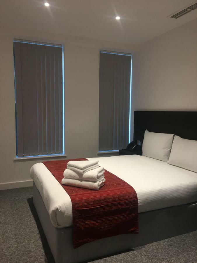 Somerville Apartments London Heathrow Χίλινγκτον Εξωτερικό φωτογραφία